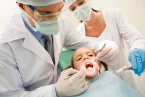 Clínica dental primera visita gratuita Valencia