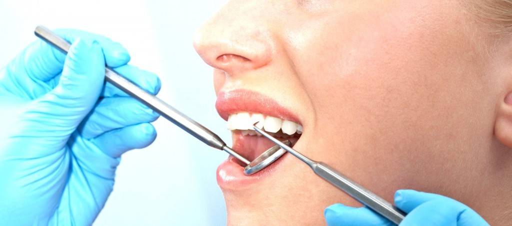 Clínicas dentales Valencia - Experotos en implantes dentales