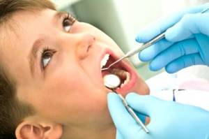 Clínica dental primera visita gratuita Valencia - Dentistas en Valencia