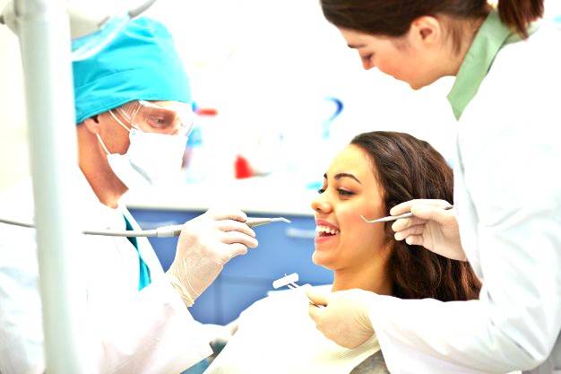 Clínicas dentales Valencia – Años de experiencia en odontología
