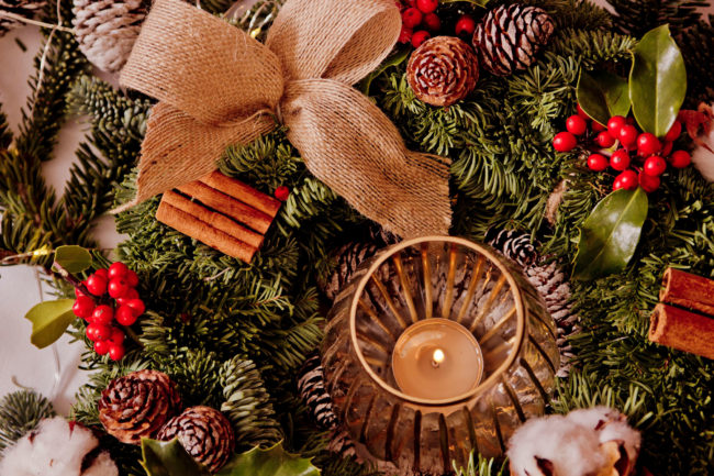 detalle-corona-de-navidad-colvin-floristeria-online-1